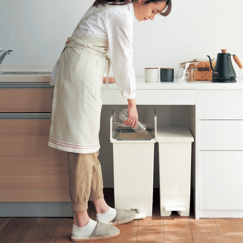 30Lと45Lは蓋を閉じた状態での高さがほぼ同じなので並べての使用もオススメです！