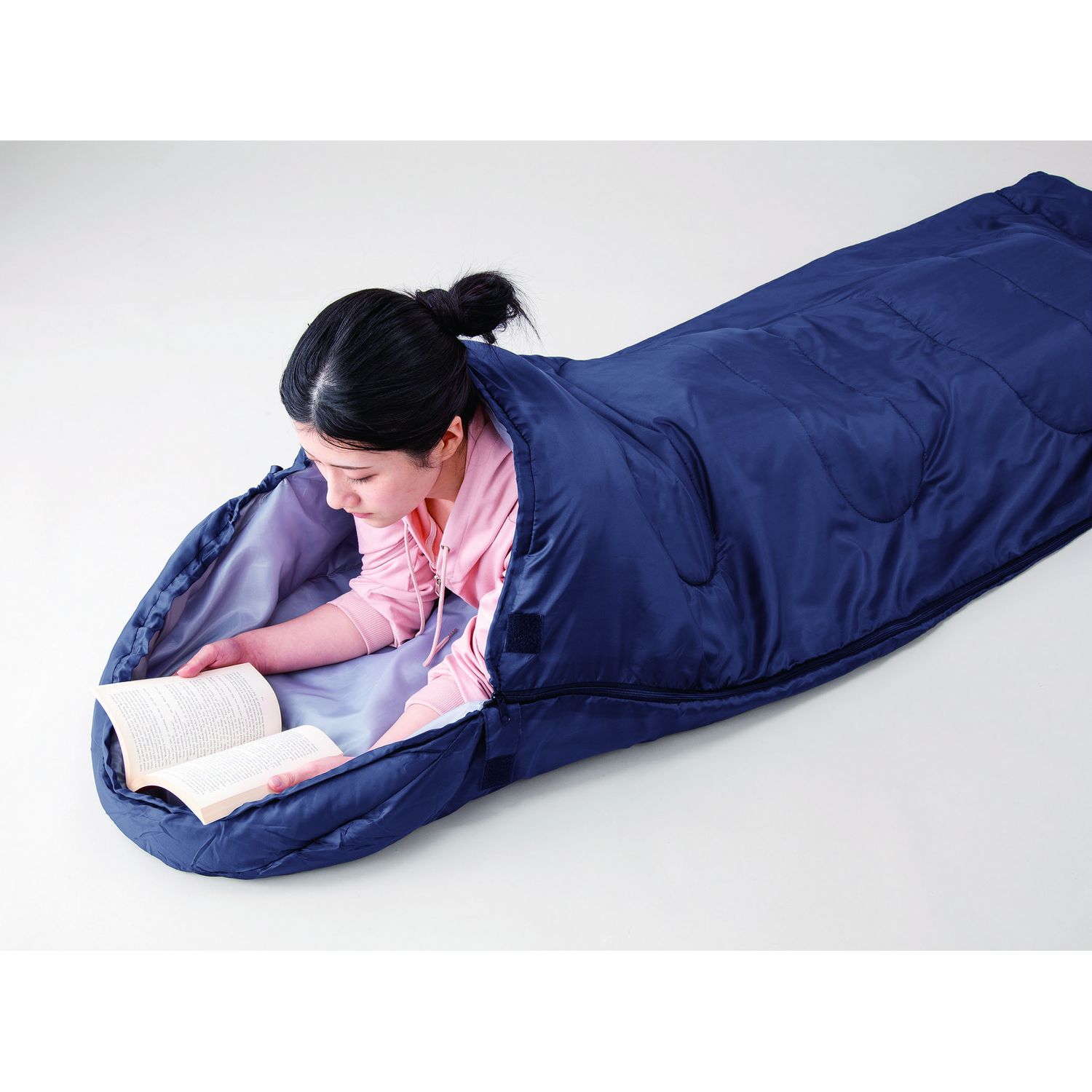 【ベルメゾン】【防災・アウトドア】洗えるフード付き中わた入りあったか寝袋 【収納ケース付き】