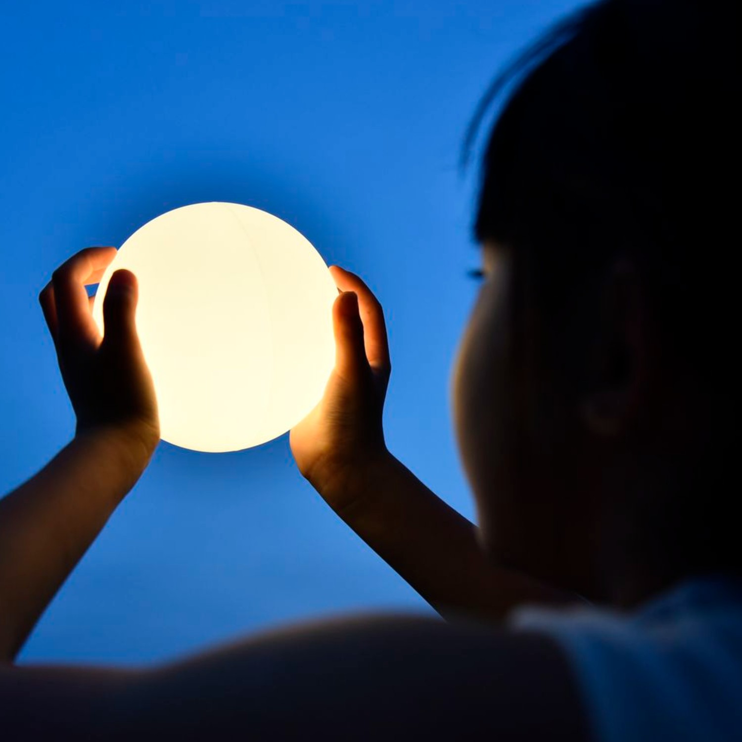 【ベルメゾン】やわらかい触り心地のマシュマロLEDライト 【充電式】