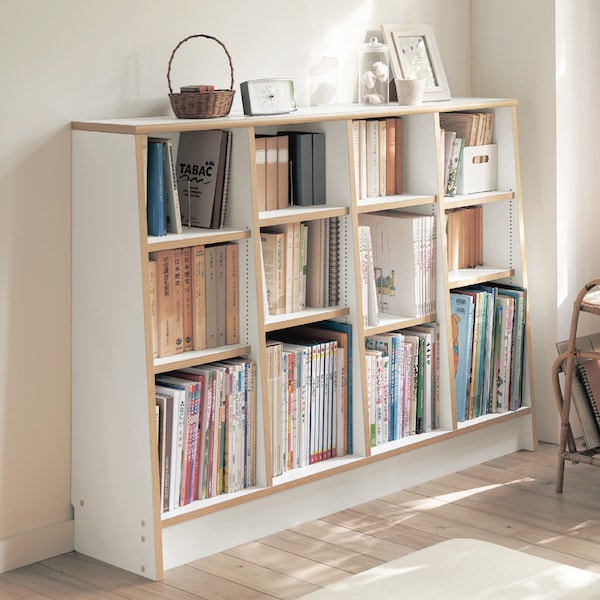 【ベルメゾン】1cmピッチで棚板が調節できる絵本・図鑑本棚