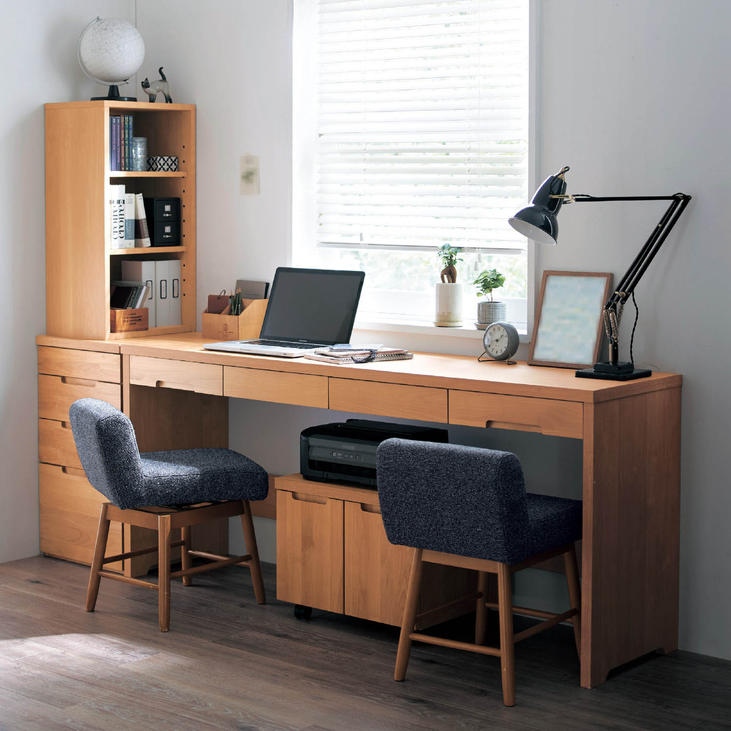 あたたかみのあるアルダー材のパソコンデスク <奥行44.5/奥行55cm> あたたかみのあるアルダー材のパソコンデスク <奥行44.5/奥行55cm>