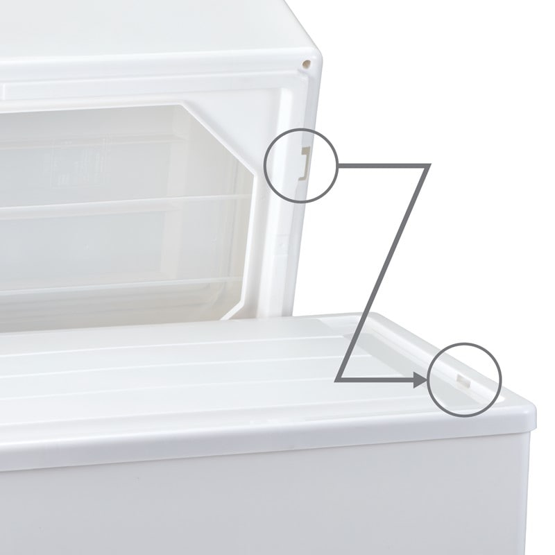 スタッキングしやすくズレにくい！積み重ね時に前倒れを防止する機能付き