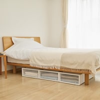 使用イメージ／ホワイト×クリア　B×1個、E×2個 