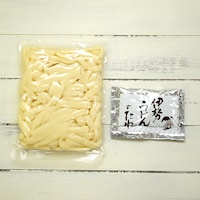 麺・つゆがセットになっています