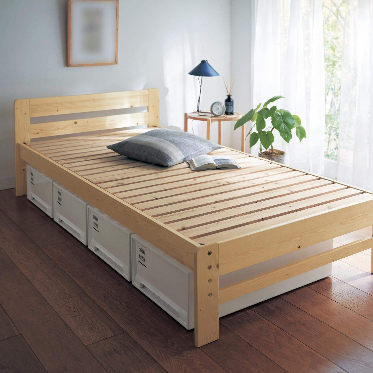 【ベルメゾン】角に丸みをもたせた高さ調整式すのこベッド