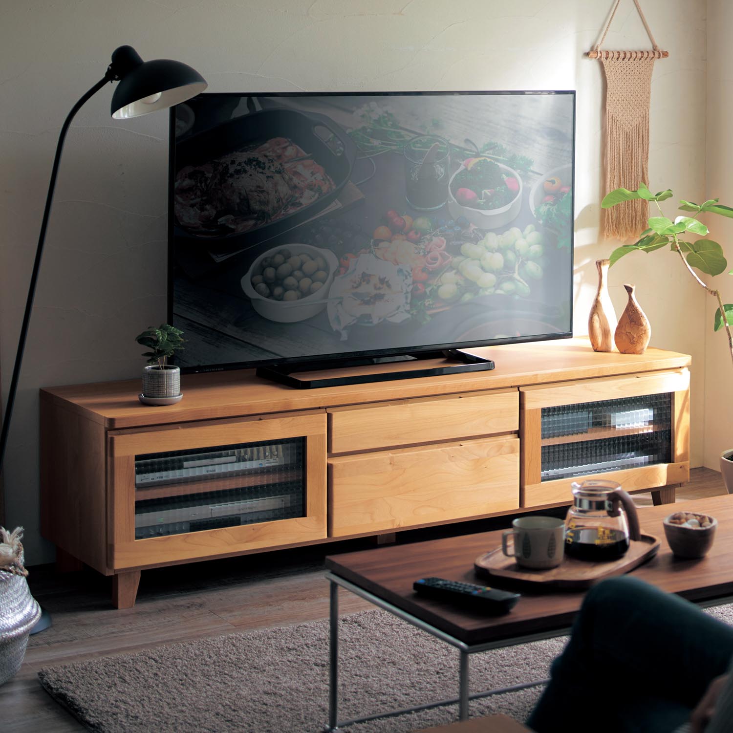 【ベルメゾン】奥行が選べるアルダー材の低ホルマリンテレビ台