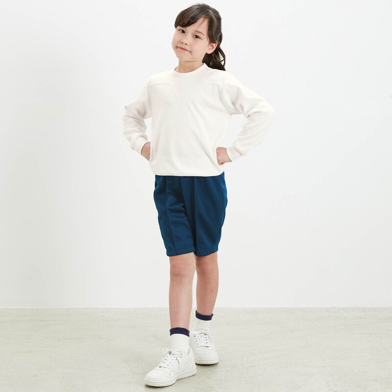 コーディネート例(着用モデルは身長130cm、着用130サイズ)