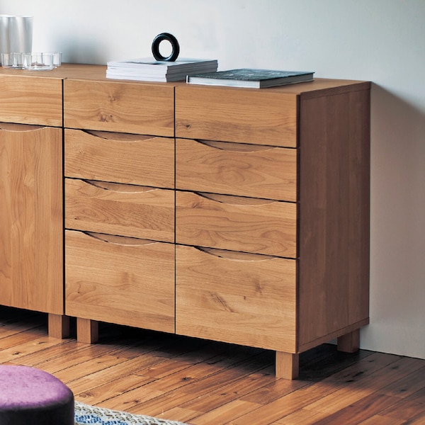 【ベルメゾン】あたたかみのあるアルダー材のリビングチェスト