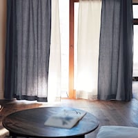 グレー※商品に色が近い画像です。ただし照明やモニター環境により色の見え方が異なります。