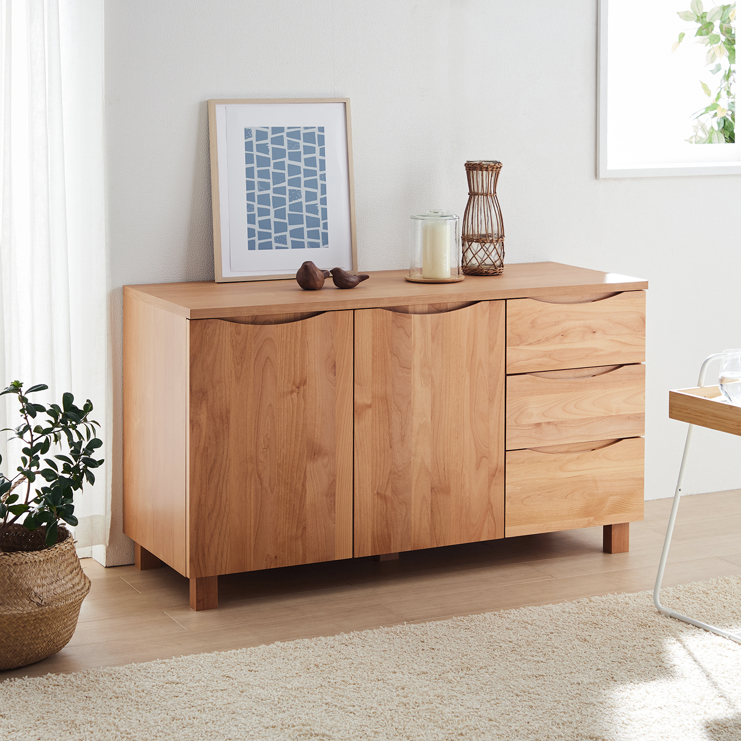 【ベルメゾン】あたたかみのあるアルダー材のローボード