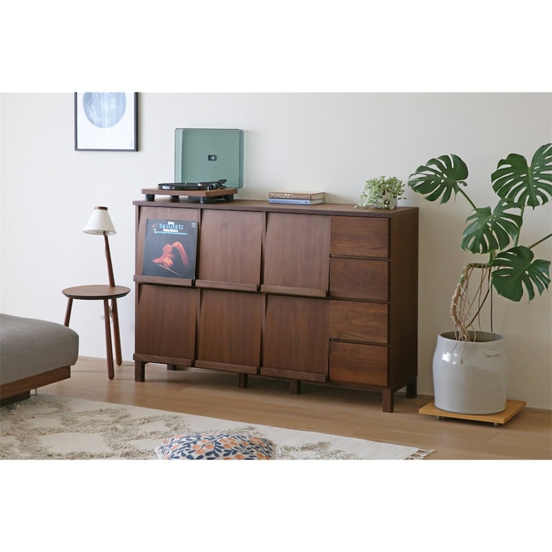 レコードを飾って収納するに最適/幅143cm