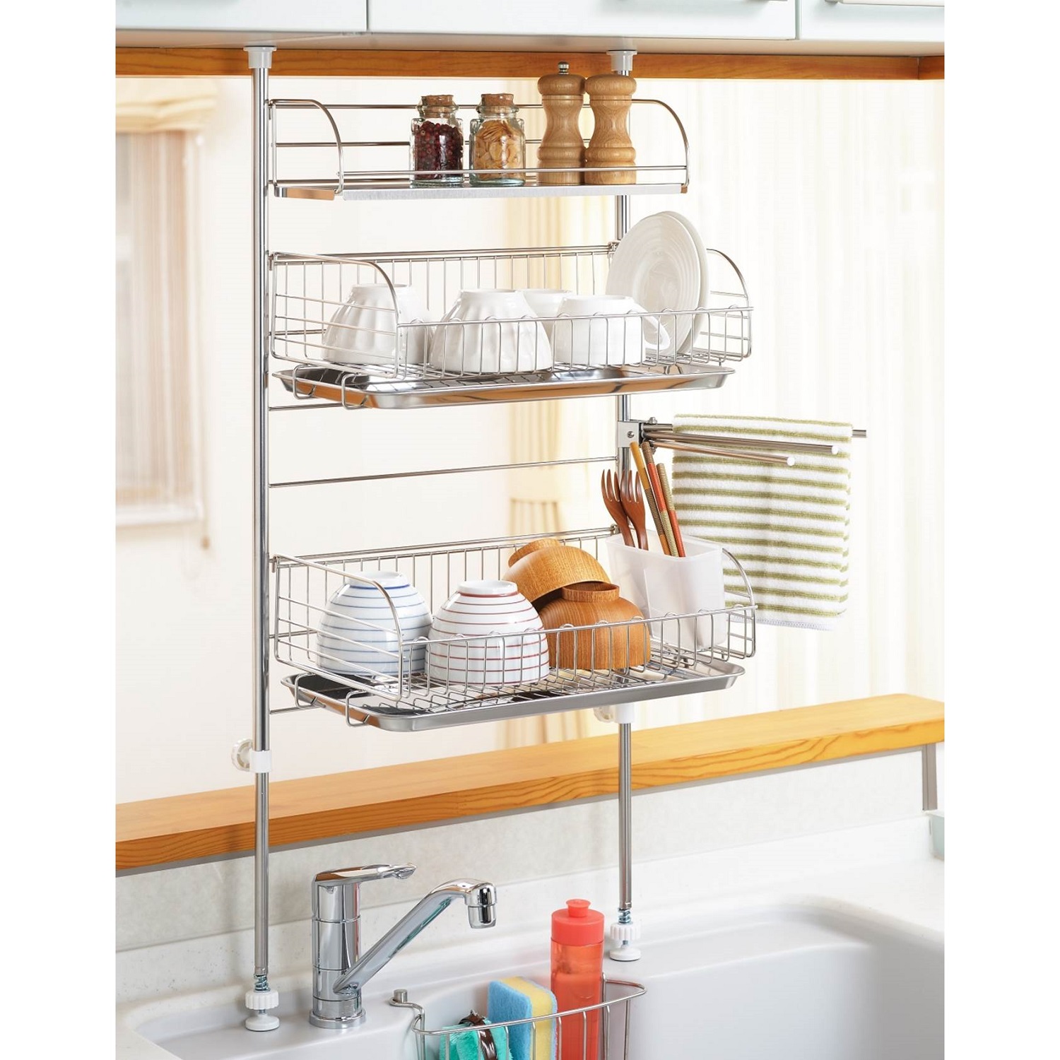 【ベルメゾン】取り付け簡単突っ張りステンレス水切りかご[日本製]