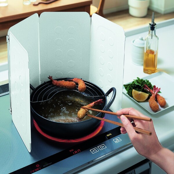 【ベルメゾン】水だけで油汚れが落ちる!"ベラスコート仕様"繰り返し使えるレンジガード