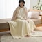 ハーフサイズはひざ掛けとしても使える