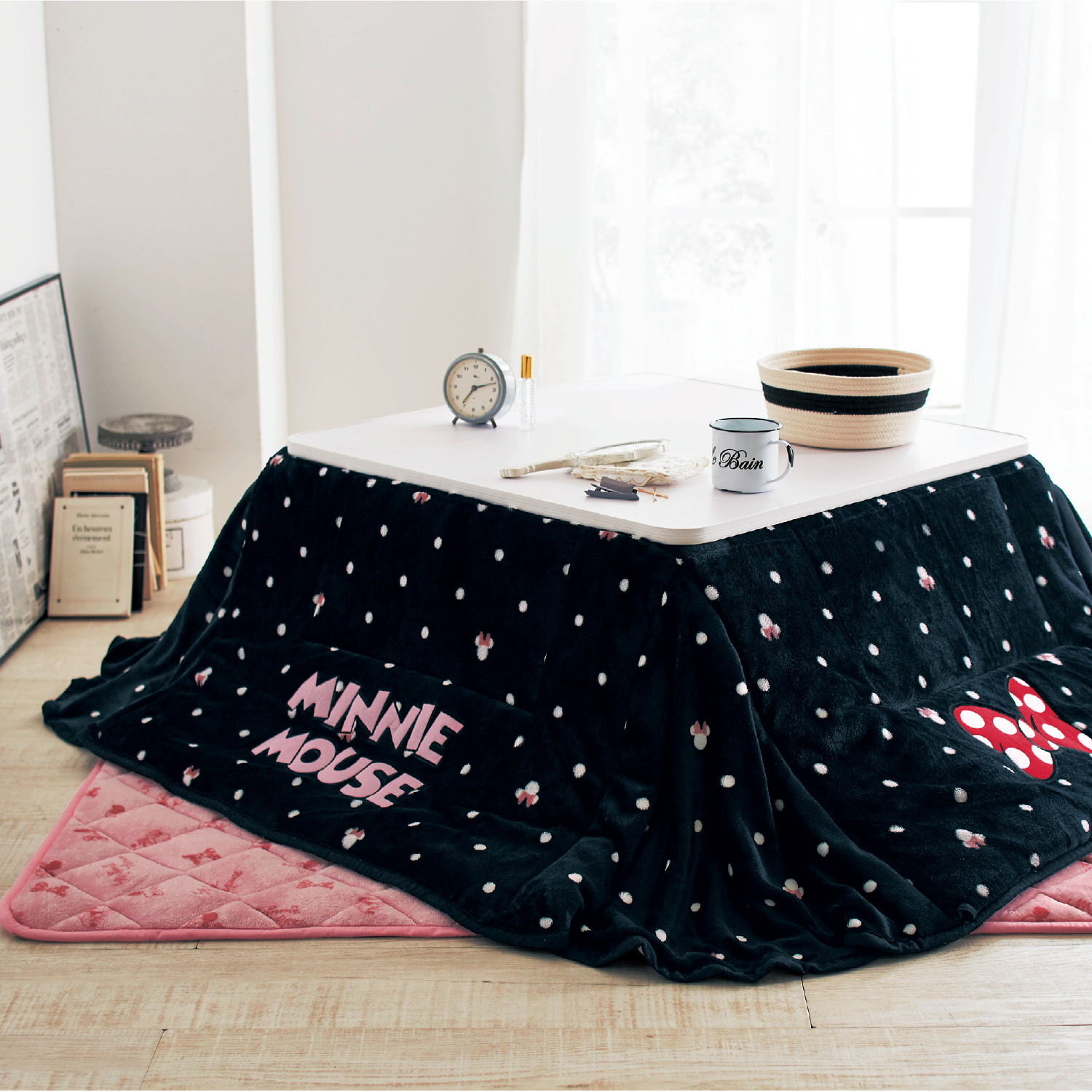 省スペースタイプ リバーシブルこたつ布団掛け敷きセット ミニーマウス ディズニー Disney 通販のベルメゾンネット 省スペースタイプ リバーシブルこたつ布団掛け敷きセット ミニーマウス ディズニー Disney 通販のベルメゾンネット