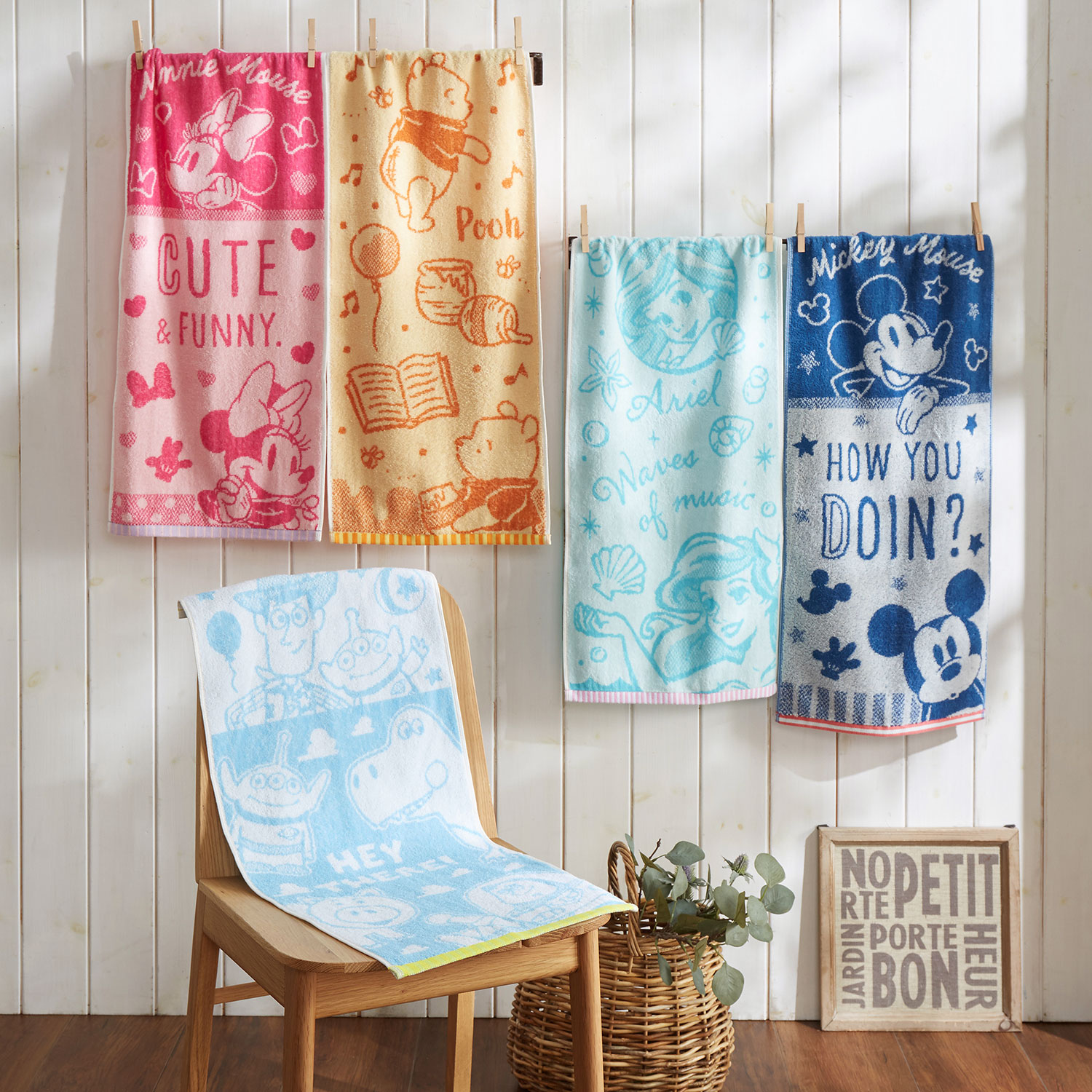 綿素材を使ったジャガード織タオル 選べるキャラクター ディズニー Disney 通販のベルメゾンネット 綿素材を使ったジャガード織タオル 選べるキャラクター ディズニー Disney 通販のベルメゾンネット