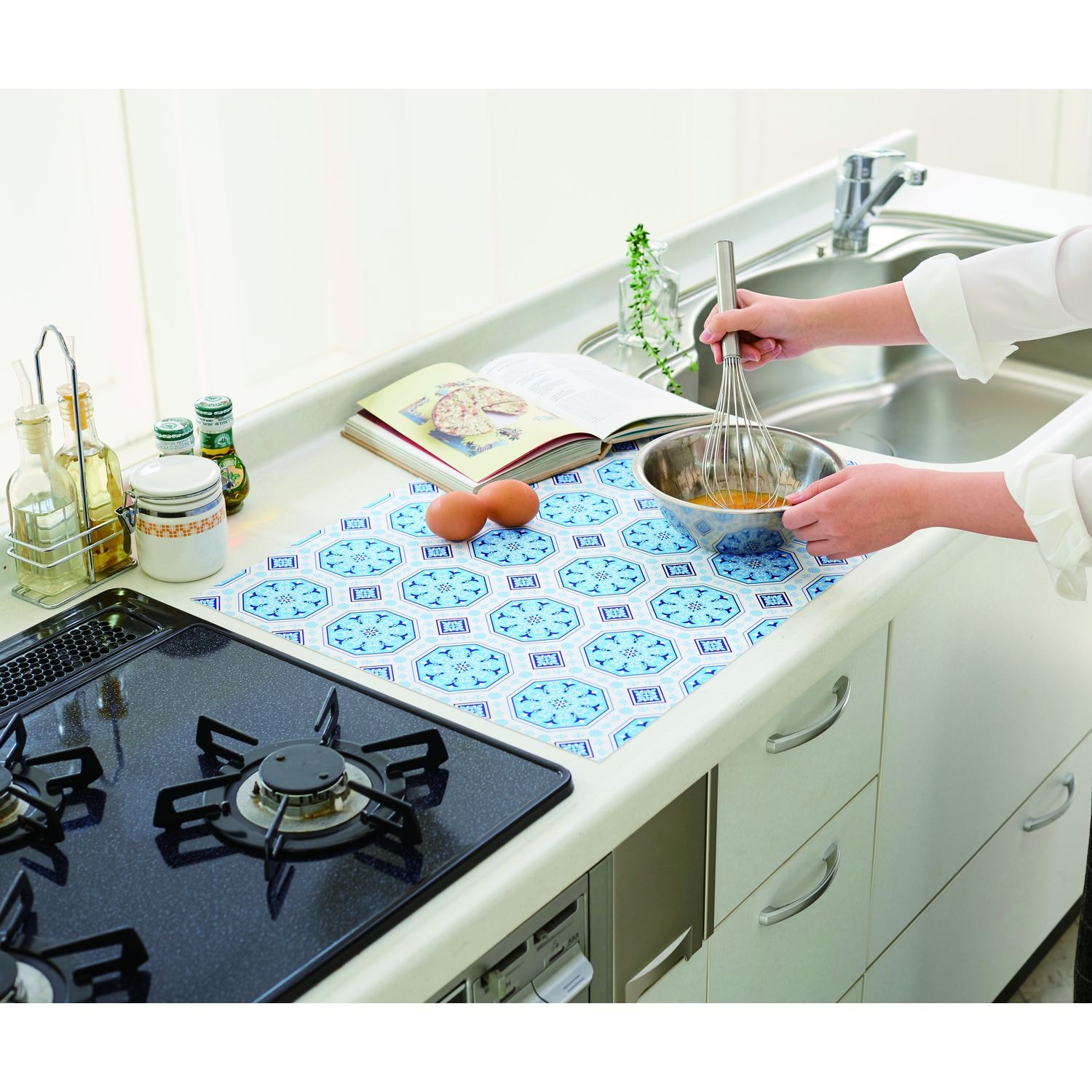 ＜ベルメゾン＞汚れ・傷を防ぐキッチン調理台シリコーン保護マット画像