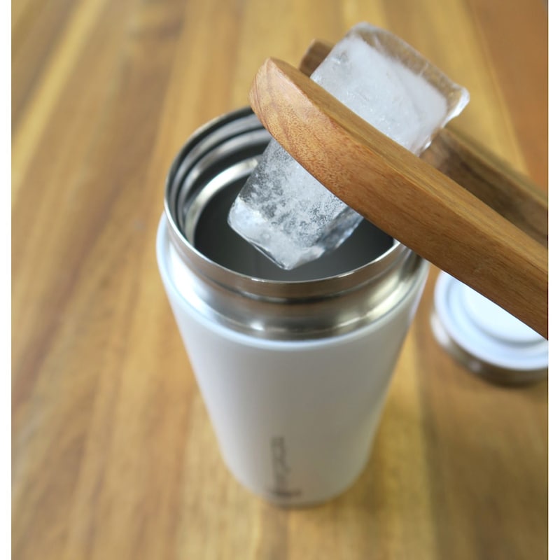 口径で氷を入れやすいです