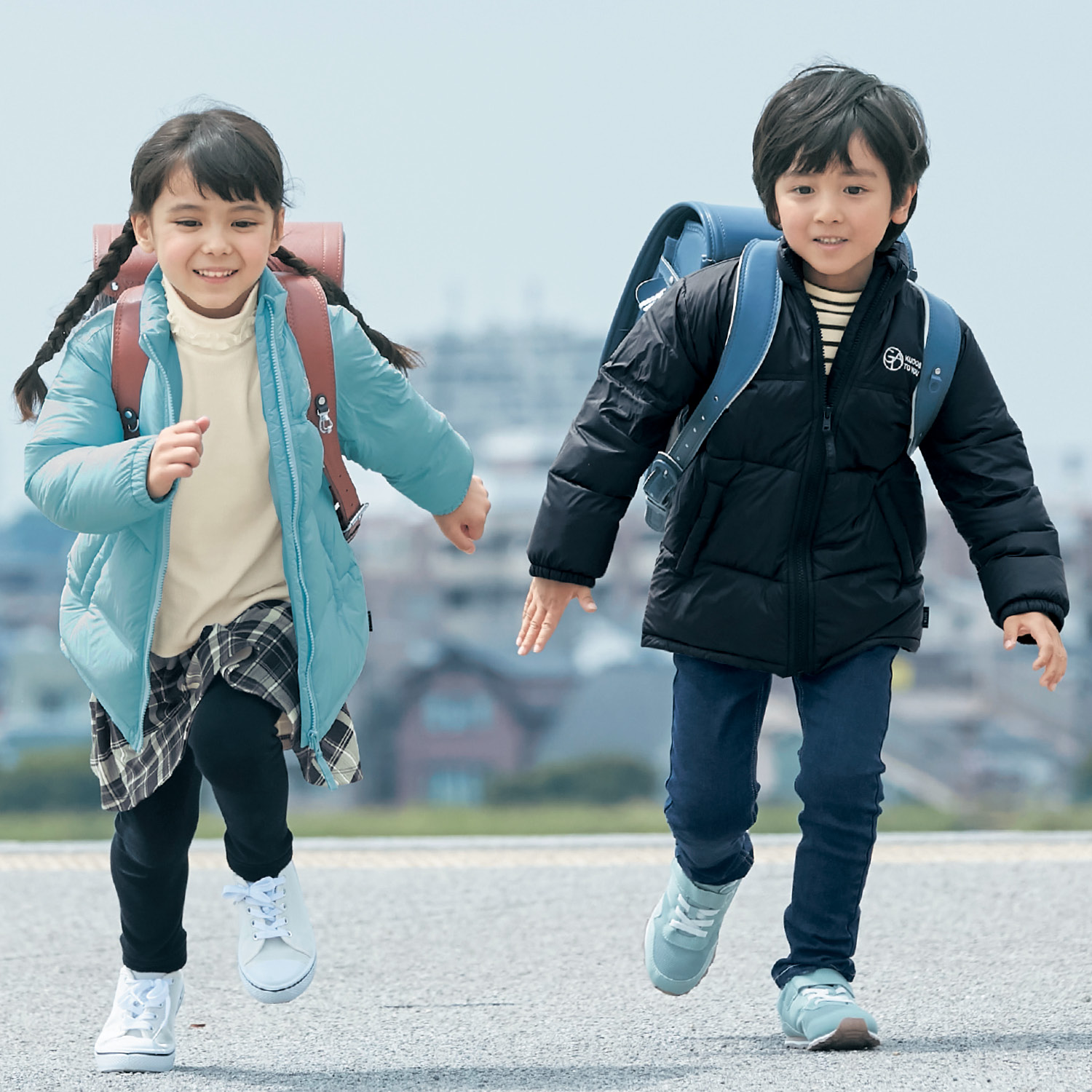 子ども ディズニーダウンジャケット ジャンバー 男女兼用 フード付き Disney Down Kids Jacket 世界の人気ブランド Down 子ども ディズニーダウンジャケット ジャンバー 男女兼用 フード付き Disney Down Kids Jacket 世界の人気ブランド Down