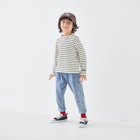 アイボリー×ブラックボーダ／モデル身長110cm・110サイズ