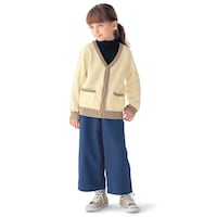 アイボリー×ベージュ／モデル身長114.5cm・サイズ110