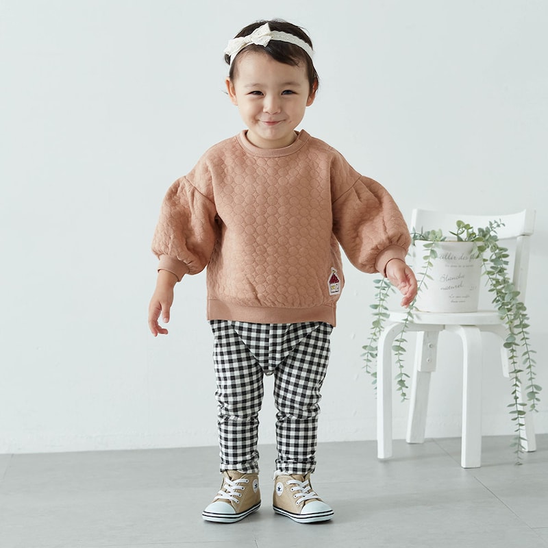 ベージュ／モデル身長80cm・80サイズ着用