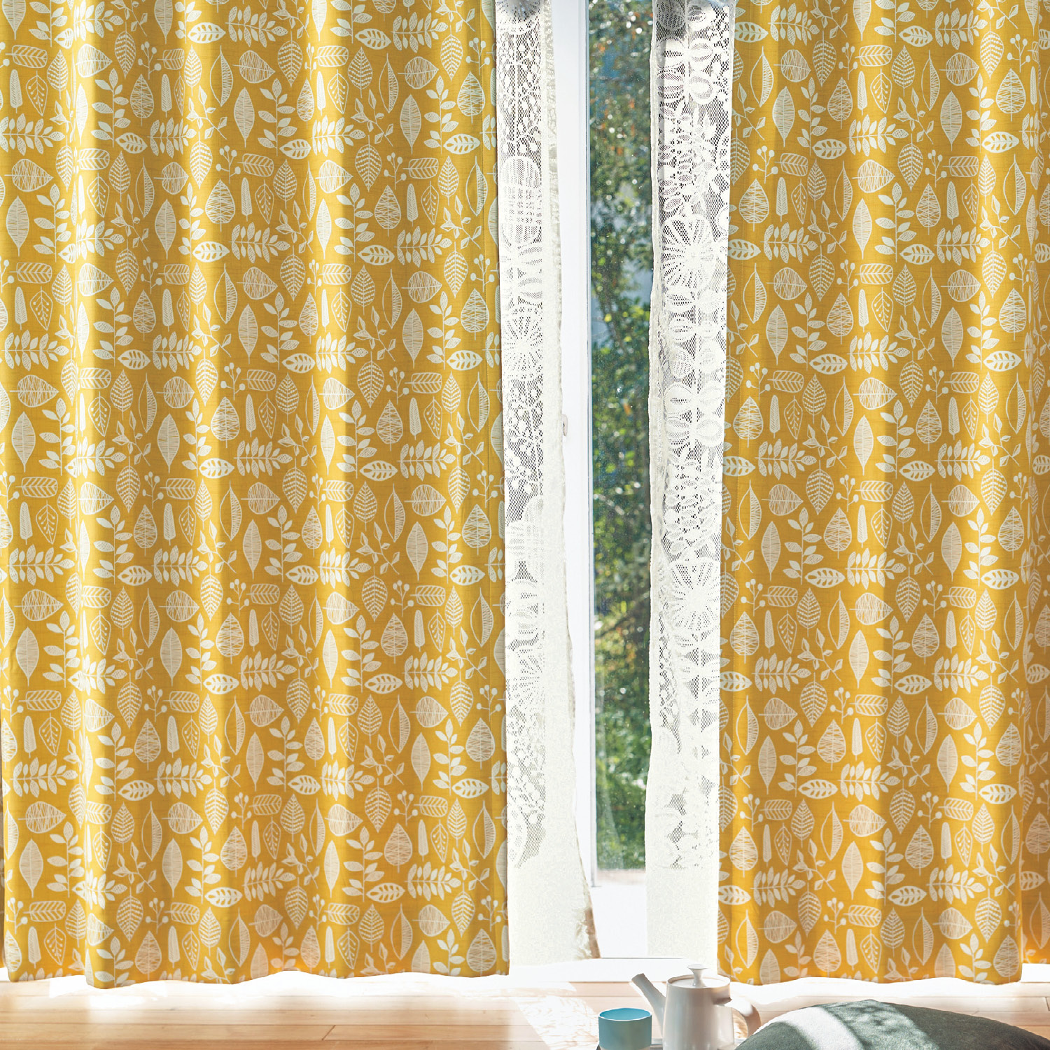 【ベルメゾン】【99サイズ】 北欧調手描きタッチリーフ柄デザインの遮光カーテン