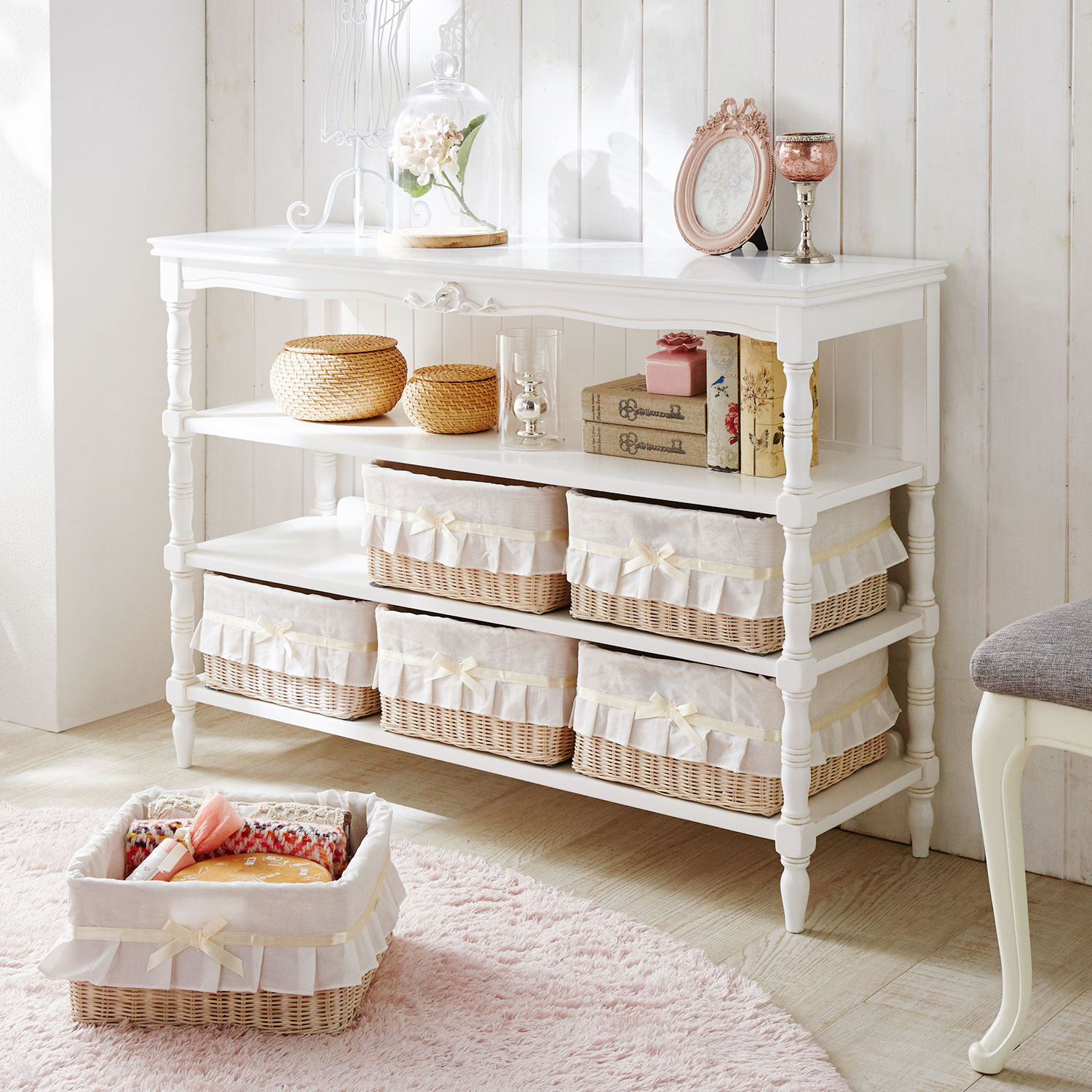 【ベルメゾン】収納カゴ付き!エレガント調リビングラック