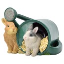 うさぎとジョーロ