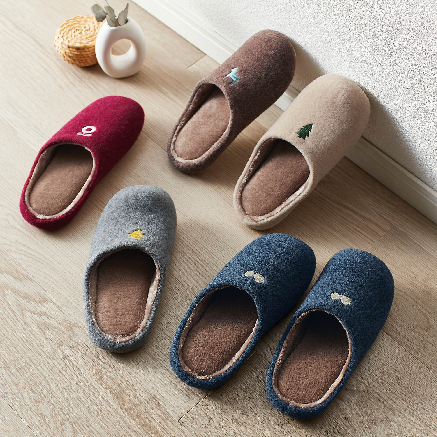 シンプル北欧調デザインの低反発ウレタン入り洗えるあったかボアスリッパ 【冬スリッパ】 <M~L> シンプル北欧調デザインの低反発ウレタン入り洗えるあったかボアスリッパ 【冬スリッパ】 <M~L>