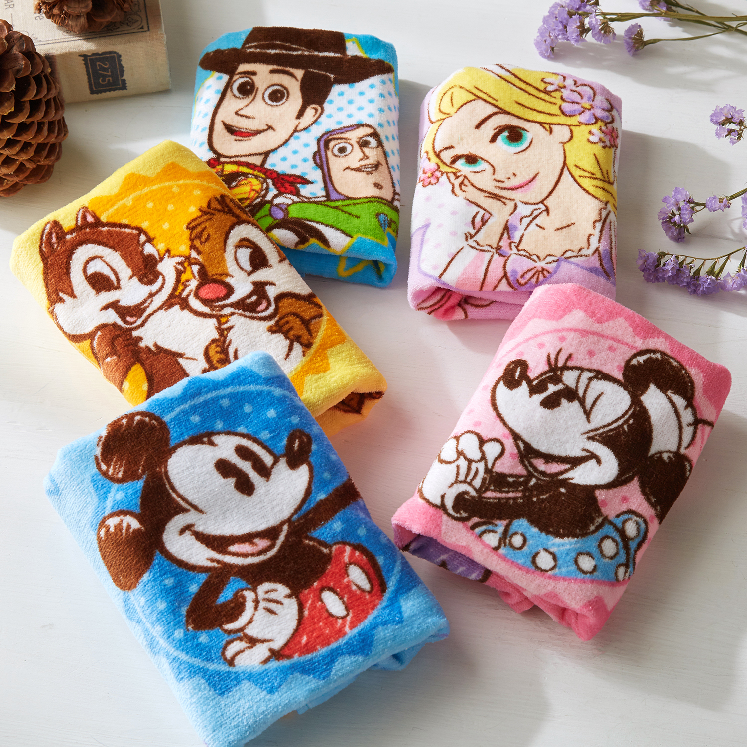 綿素材を使用したプリントタオル 選べるキャラクター ディズニー Disney 通販のベルメゾンネット 綿素材を使用したプリントタオル 選べるキャラクター ディズニー Disney 通販のベルメゾンネット