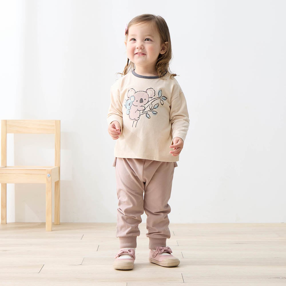ピンクグレージュ／モデル身長84㎝・80サイズ着用・体重11㎏