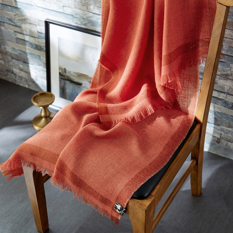 レッドオレンジ