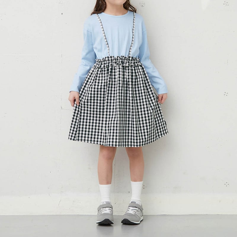 サックス×ブラックギンガムチェック／モデル身長132cm・130サイズ着用