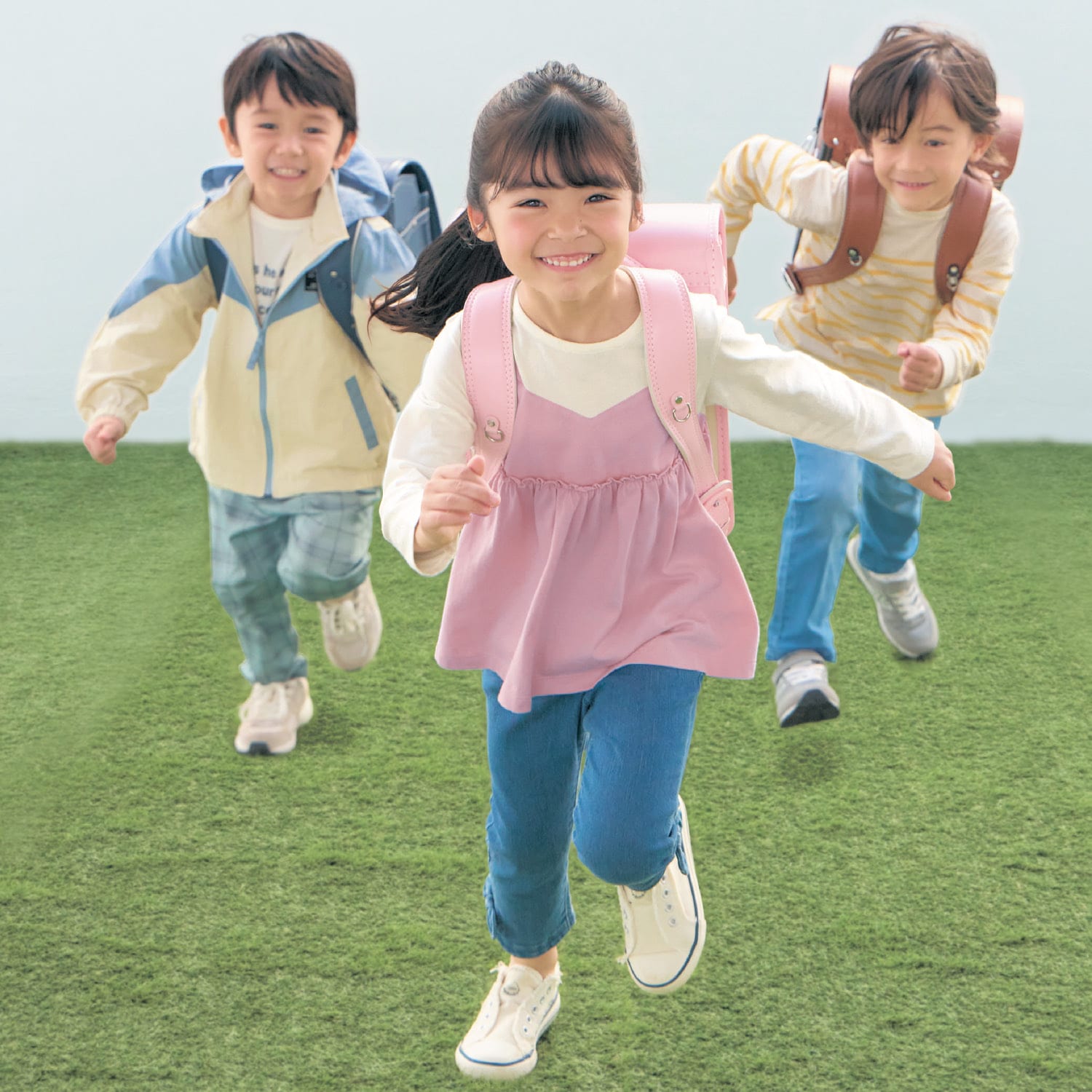 ロゴプリントニュアンスカラーワイドシルエット七分袖Ｔシャツ【子供服