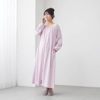ペールピンク