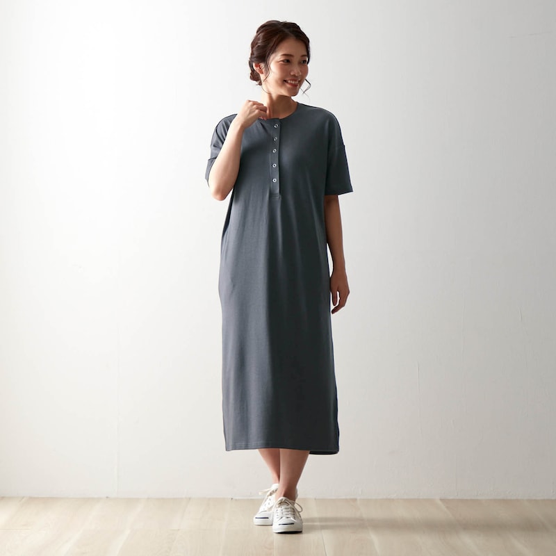 モデル身長164cm・Mサイズ着用