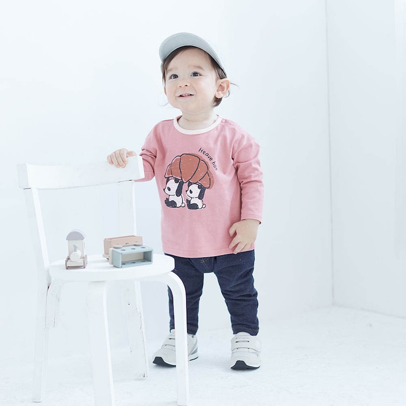 スモーキーピンク（パンダ）／モデル身長77㎝・80サイズ着用