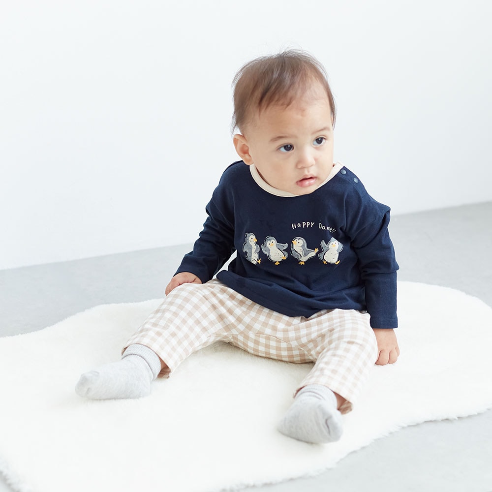 ネイビー（ペンギン） ／モデル身長78cm・80サイズ着用