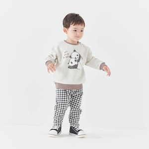 オートミール×ブラウン／モデル身長88cm・90サイズ着用
