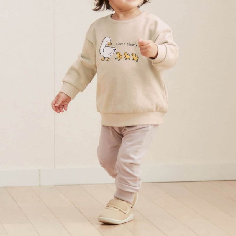 モデル身長83cm・80サイズ着用・体重11kg