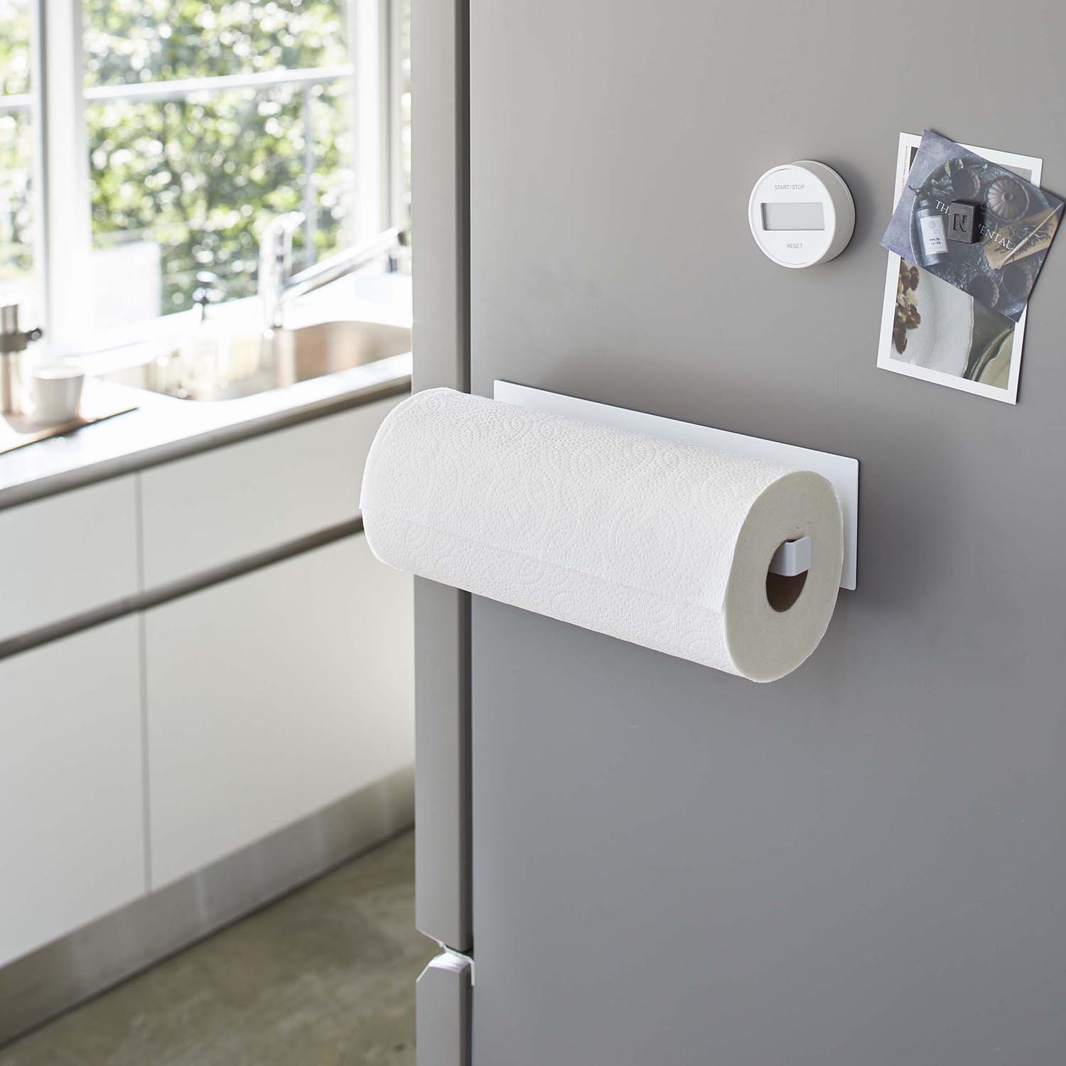 【タワー/tower】マグネットで取り付けられるキッチンペーパーホルダー ワイド 【タワー/tower】マグネットで取り付けられるキッチンペーパーホルダー ワイド