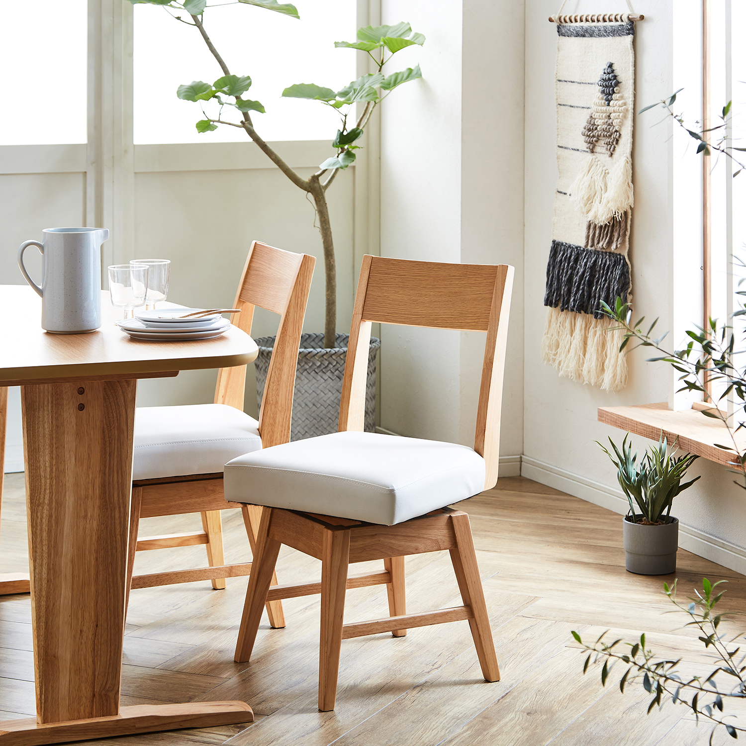 【ベルメゾン】回転式シンプルダイニングチェア2脚セット