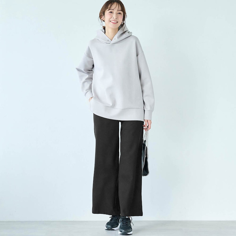 モデル身長169cm／M・股下68cm　※写真は撮影用のため、股下+6cmになります。