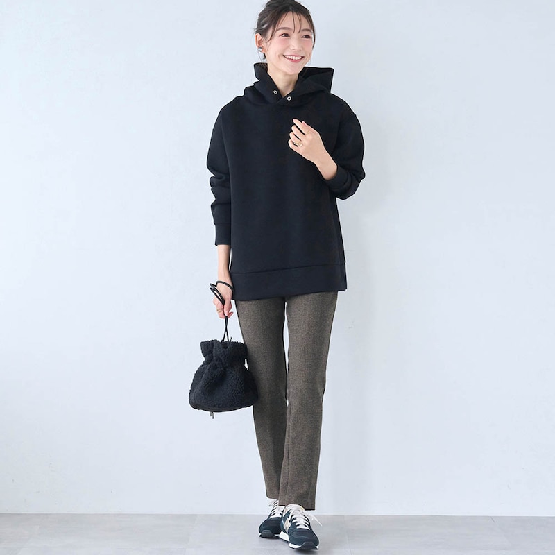モデル身長170cm／M・股下68cm　※写真は撮影用のため、股下+7cmになります。