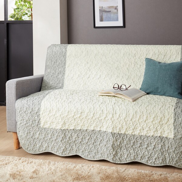 【ベルメゾン】フラワー柄のスカラップマルチカバー・ソファーカバー