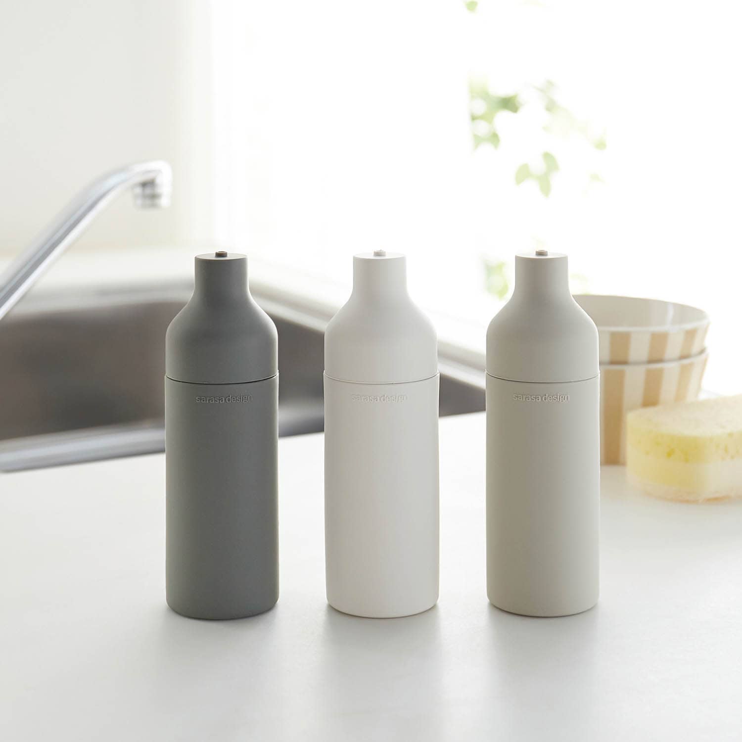 ＜ベルメゾン＞シリコーン素材の食器洗剤ボトル画像