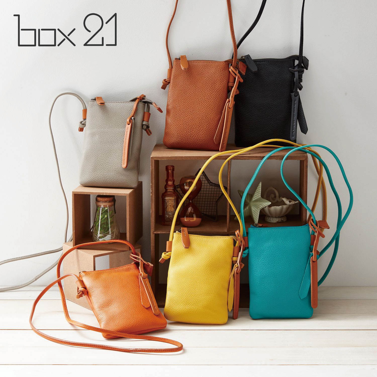 【ボックス21/box21】本革スマホショルダーバッグ 【ボックス21/box21】本革スマホショルダーバッグ