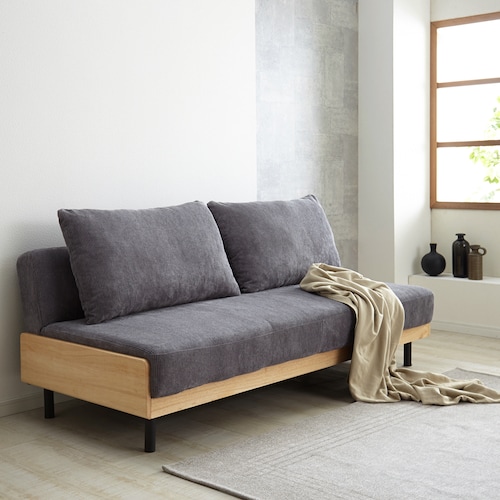 ゆったりくつろげる木フレームデザインのクッション付きソファーベッド