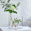 【ベルメゾン】ガラスのような透明感の割れにくい素材を使ったスリムな花瓶